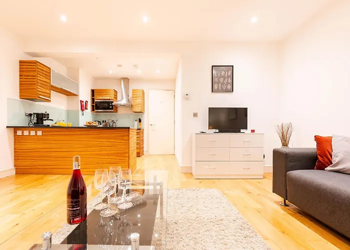 Bright & Modern One Bedroom Flat In Farringdon