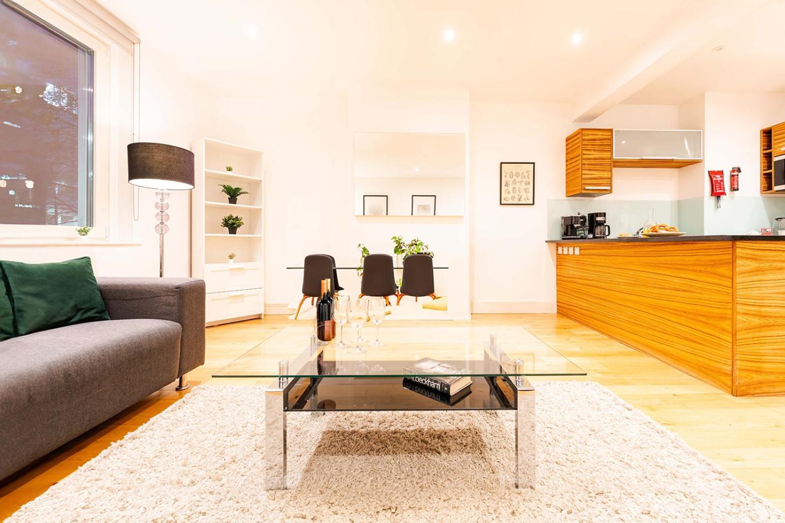 Bright & Modern One Bedroom Flat In Farringdon Апартаменты *